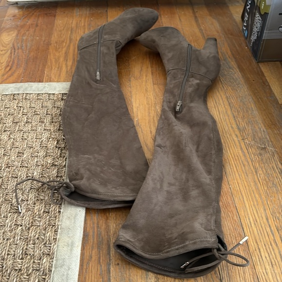 Call it Spring over the knee brown suede boots size 7 1/2 EUC - Picture 4 of 8